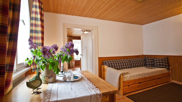 Familienzimmer Terrasse Sofa (Zimmer 2)