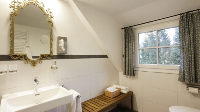 Familienapartment Westbalkon, Badezimmer Familienapartment Westbalkon, Badezimmer